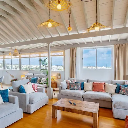 דירה Ocean View Penthouse - Location - 100m To The