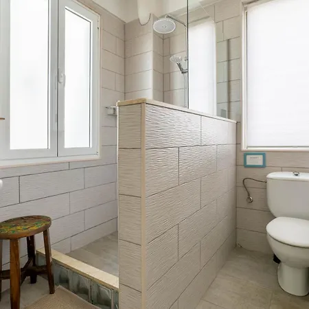 Ocean View Penthouse - Location - 100m To The קוסטה טגוויסה