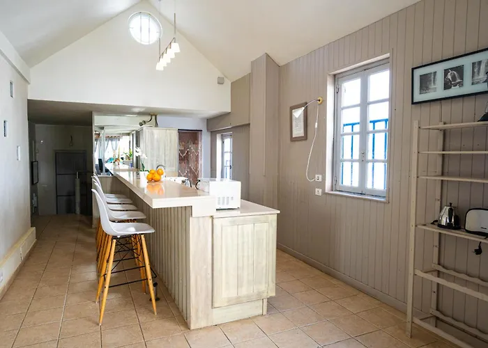 Ocean View Penthouse - Location - 100m To The Apartman