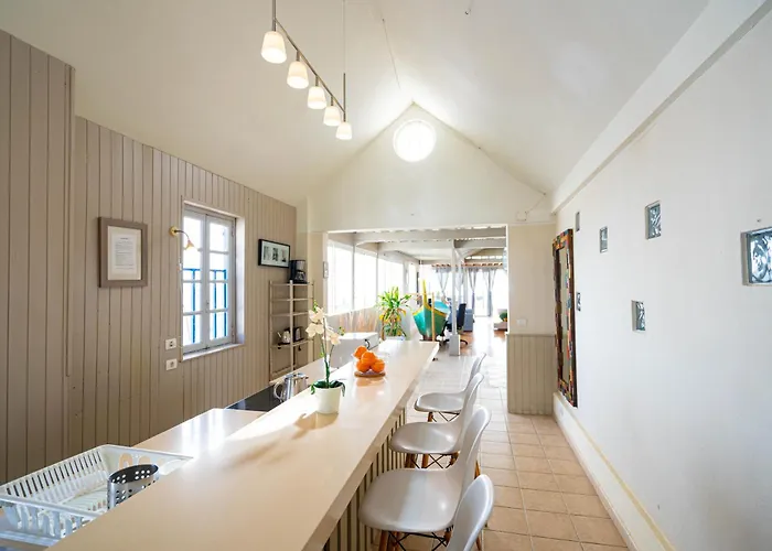 Ocean View Penthouse - Location - 100m To The *